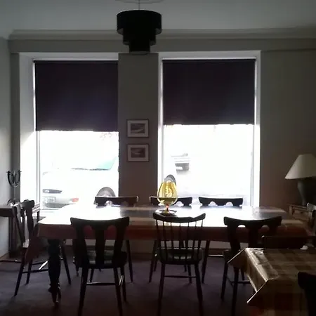 Clifden Hostel *